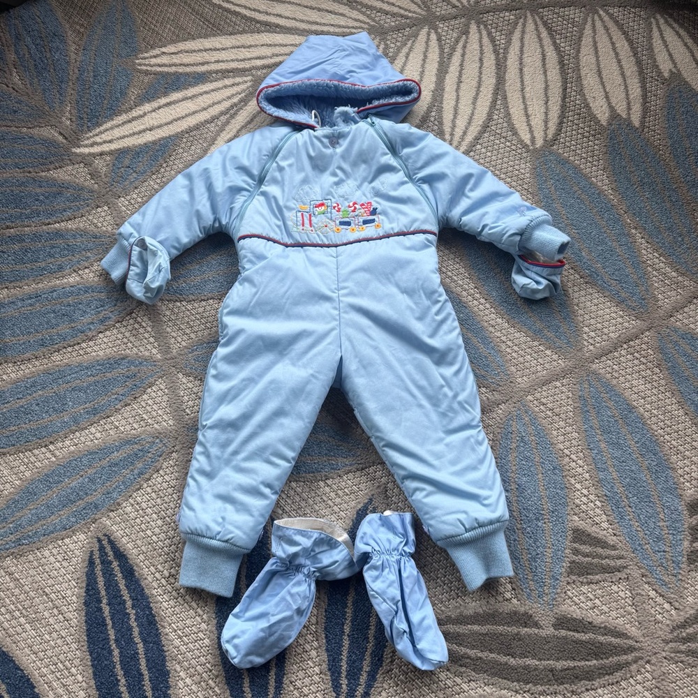 Quiltex Vintage Baby Embroidered Train Snowsuit Size 24 Months‎ Gloves Booties